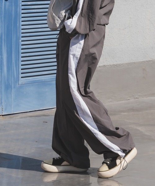 kutir（クティール）の「【3サイズ展開】配色ナイロンパンツ（その他パンツ・レディース・グレー/ブラック/ネイビー・MEDIUM/SMALL/LARGE）」の15枚目の写真