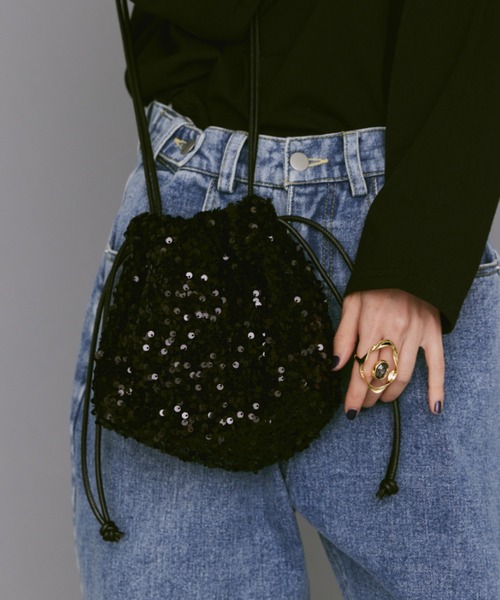 manana suerte（マニャーナスエルテ）の「スパンコール巾着バッグ（ショルダーバッグ・レディース・グリーン/シルバー/ブラック・FREE）」の4枚目の写真