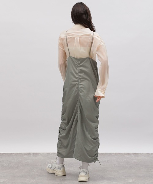 LAKOLE（ラコレ）の「カーゴキャミワンピース / 108226（ワンピース・レディース・カーキ/ブラック/チャコールグレー・MEDIUM/SMALL）」の17枚目の写真