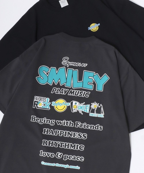 SMILEY FACE(スマイリーフェイス)の「SMILEY FACE/スマイリーフェイス オーバーサイズ バックプリント ロゴ ワンポイント刺繍 半袖Tシャツ/スマイルT/吸水速乾 UVカット/レディース メンズ(Tシャツ/カットソー・レディース・ホワイト系その他3/ブラック系その他2/ブラック/ブラック系その他/ホワイト系その他5/サックスブルー/ホワイト系その他/ライトグリーン/ホワイト/ブラック系その他5/ホワイト系その他4/ブラック系その他3/ホワイト系その他2/ブラック系その他7/ブルー系その他/ネイビー/ブラック系その他6/ブラック系その他4・L/M/LL)」の10枚目の写真