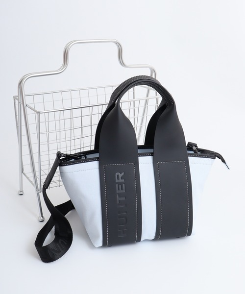 HUNTER（ハンター）の「HUNTER リファインド スティッチ キャンバス ミニ トートバック（トートバッグ・レディース・ブラック/オフホワイト/スカイブルー・FREE）」の3枚目の写真