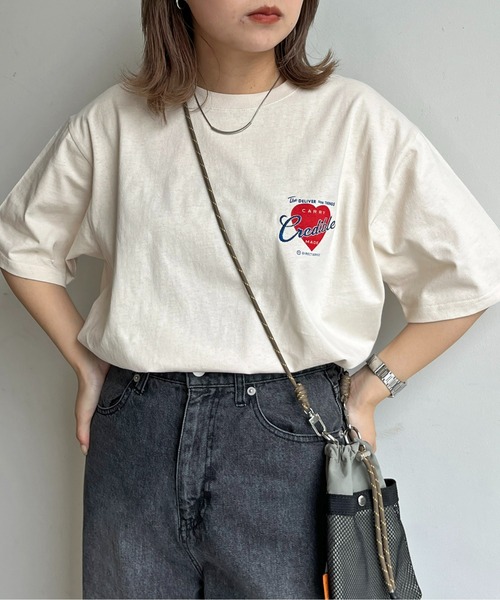 CPCM(シーピーシーエム)の「アソート刺繍T(Tシャツ/カットソー・メンズ・ホワイト系その他/ネイビー/イエロー/オフホワイト/ブラック/ホワイト/キナリ/ホワイト系その他2/チャコールグレー/ホワイト系その他3・MEDIUM/LARGE/X-LARGE)」の17枚目の写真