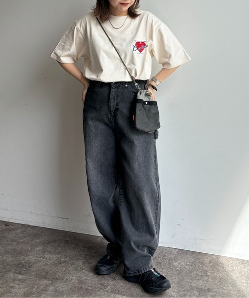 CPCM(シーピーシーエム)の「アソート刺繍T(Tシャツ/カットソー・メンズ・ホワイト系その他/ネイビー/イエロー/オフホワイト/ブラック/ホワイト/キナリ/ホワイト系その他2/チャコールグレー/ホワイト系その他3・MEDIUM/LARGE/X-LARGE)」の21枚目の写真