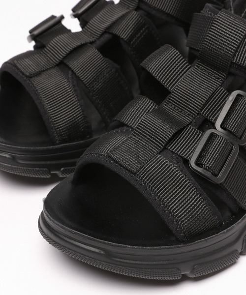 LEPSIM(レプシィム)の「テープベルトグルカサンダル 996289(サンダル・レディース・アイボリー/ブラック/カーキ・LARGE/MEDIUM)」の13枚目の写真