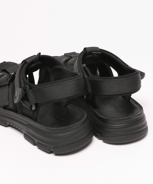 LEPSIM(レプシィム)の「テープベルトグルカサンダル 996289(サンダル・レディース・アイボリー/ブラック/カーキ・LARGE/MEDIUM)」の14枚目の写真