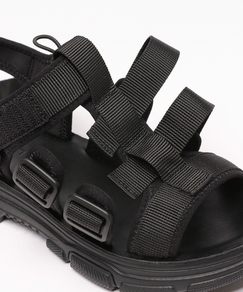 LEPSIM(レプシィム)の「テープベルトグルカサンダル 996289(サンダル・レディース・アイボリー/ブラック/カーキ・LARGE/MEDIUM)」の5枚目の写真