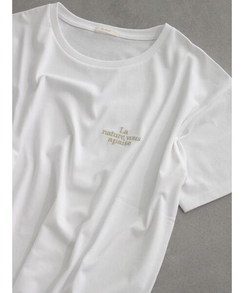 Te chichi(テチチ)の「ワンポイント刺繍Tシャツ(Tシャツ/カットソー・レディース・レッド/ゴールド/シルバー・F)」の3枚目の写真