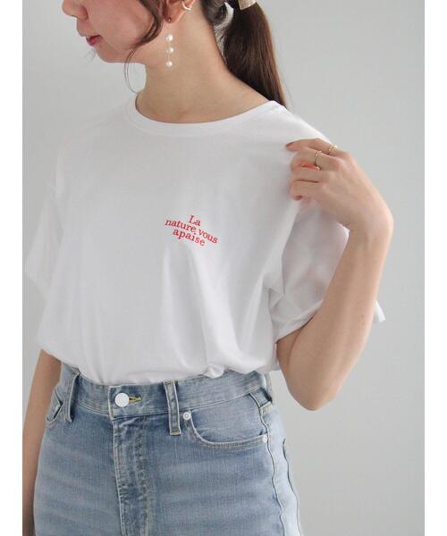 Te chichi(テチチ)の「ワンポイント刺繍Tシャツ(Tシャツ/カットソー・レディース・レッド/ゴールド/シルバー・F)」の7枚目の写真