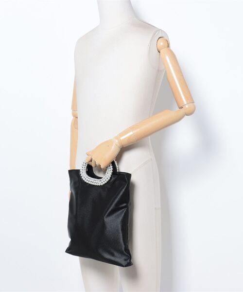 SMILE ORCHID（スマイルオーキッド）の「パールハンドルサテンクラッチパーティーバッグトートバッグ（トートバッグ・レディース・シルバー/ブラック/ゴールド・FREE）」の7枚目の写真