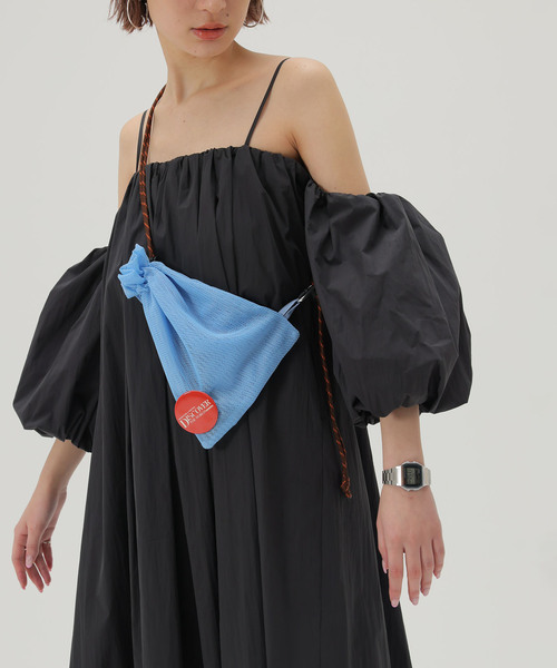 SLOBE citron.（スローブシトロン）の「SLOBE citron. 缶バッチ付きメッシュBAG（ショルダーバッグ・レディース・オレンジ/ブルー/パープル・FREE）」の2枚目の写真