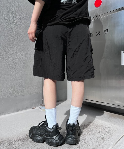 Figments（フィグメンツ）の「ワイドカーゴハーフパンツ（カーゴパンツ・レディース・グレー/ブラック・FREE）」の4枚目の写真