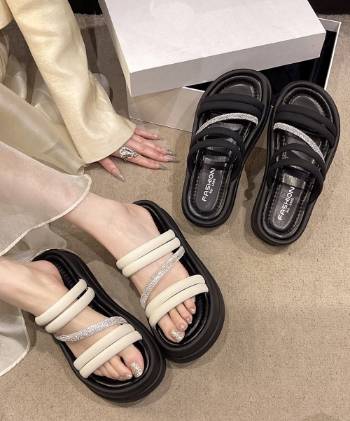 Miniministore(ミニミニストア)の「厚底サンダル ミュールサンダル 韓国風夏(サンダル・レディース・ブラック/アイボリー・22.5cm/23.0cm/23.5cm/24.0cm/24.5cm/25.0cm)」の11枚目の写真