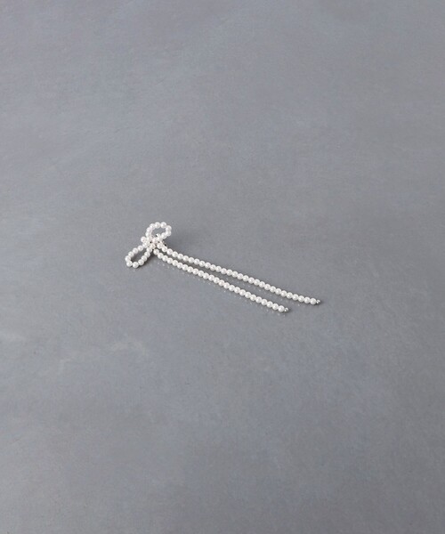 UNITED ARROWS（ユナイテッドアローズ）の「P/PL リボン イヤリング（イヤリング・レディース・ホワイト・FREE）」の8枚目の写真