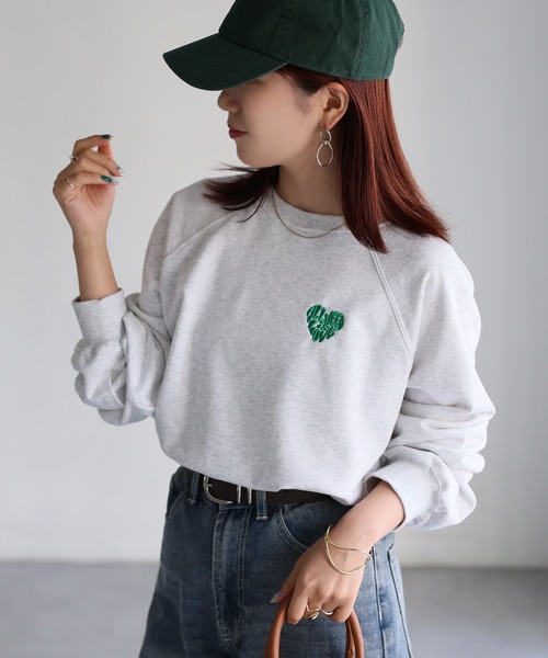 Riberry（リベリー）の「ハートロゴラメ刺繍ラグランスウェットトレーナー（スウェット・レディース・ホワイト×レッド/ホワイト×ブラック/ライトグレー系/ブラック×ホワイト/ブラック×レッド/ライトグレー系1/ライトグレー系2・FREE）」の19枚目の写真