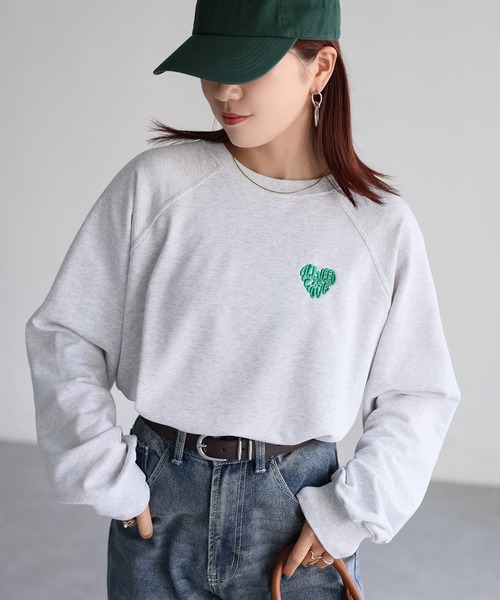 グレー ハート刺繍 クルーネック トレーナー グレー ハート刺繍 クルーネック トレーナー クルーネック