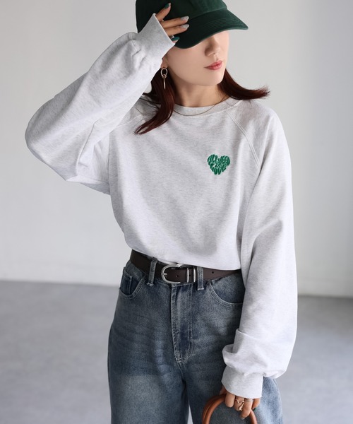 Riberry（リベリー）の「ハートロゴラメ刺繍ラグランスウェットトレーナー（スウェット・レディース・ホワイト×レッド/ホワイト×ブラック/ライトグレー系/ブラック×ホワイト/ブラック×レッド/ライトグレー系1/ライトグレー系2・FREE）」の21枚目の写真