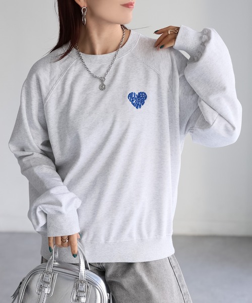 Riberry（リベリー）の「ハートロゴラメ刺繍ラグランスウェットトレーナー（スウェット・レディース・ホワイト×レッド/ホワイト×ブラック/ライトグレー系/ブラック×ホワイト/ブラック×レッド/ライトグレー系1/ライトグレー系2・FREE）」の14枚目の写真