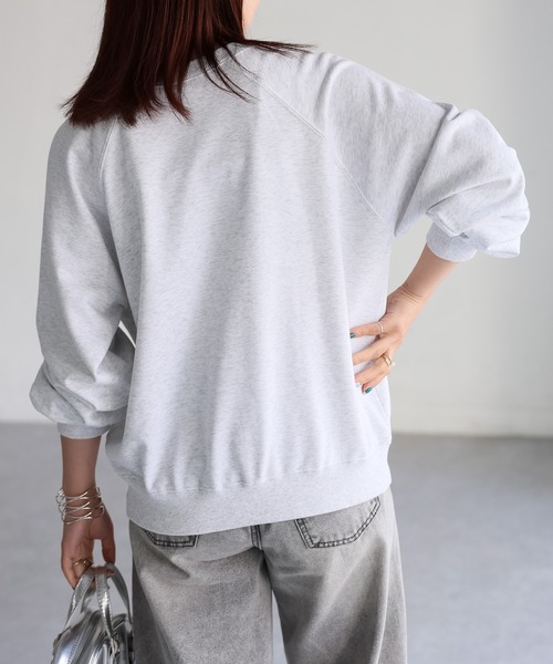 Riberry（リベリー）の「ハートロゴラメ刺繍ラグランスウェットトレーナー（スウェット・レディース・ホワイト×レッド/ホワイト×ブラック/ライトグレー系/ブラック×ホワイト/ブラック×レッド/ライトグレー系1/ライトグレー系2・FREE）」の16枚目の写真