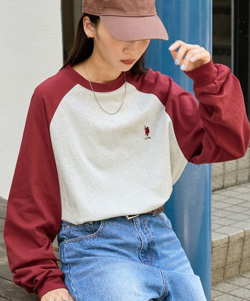 U.S. POLO ASSN.（ユーエスポロアッスン）の「U.S. POLO ASSN. /ユーエスポロアッスン 別注 ワンポイント刺繍 ラグラン配色オーバーサイズ長袖Tシャツ（Tシャツ/カットソー・レディース・ダークグリーン/カーキ/ダークブラウン/ワイン/ブラック/ネイビー/チャコールグレー/ブラウン系・S/XL/L/M）」の8枚目の写真