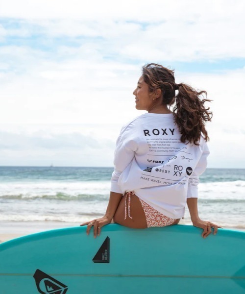 ROXY(ロキシー)の「OUR STYLE FLOW L/S/ロキシーバックプリント長袖ロンT(Tシャツ/カットソー・レディース・グレー/ブラック/ブラウン/ホワイト・LARGE/MEDIUM/SMALL)」の3枚目の写真