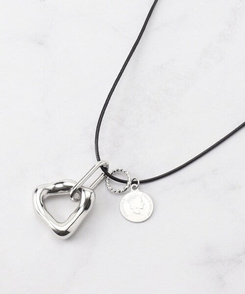 SHOO・LA・RUE（シューラルー）の「◆ニュアンス三角＆コインひもネックレス（ネックレス・レディース・ゴールド/シルバー/ブロンズ・00）」の5枚目の写真