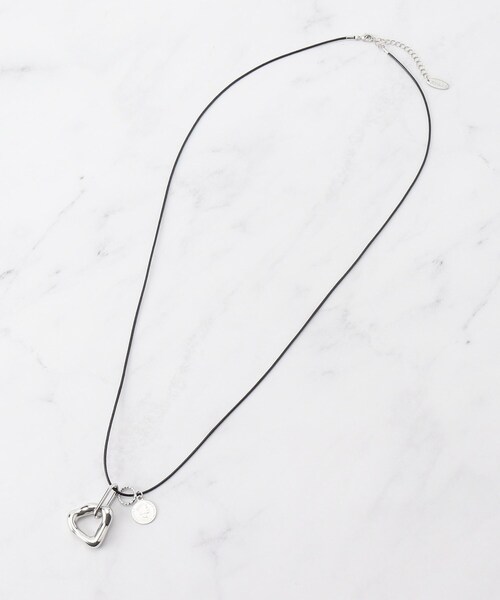 SHOO・LA・RUE（シューラルー）の「◆ニュアンス三角＆コインひもネックレス（ネックレス・レディース・ゴールド/シルバー/ブロンズ・00）」の6枚目の写真