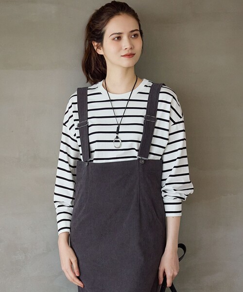 23区(ニジュウサンク)の「【SLOW/一部店舗限定】2WAYデザイン TEE(Tシャツ/カットソー・レディース・ブラック系1/ブラック系/カーキ系2/ワイン系2/ホワイト系・44/46)」の4枚目の写真