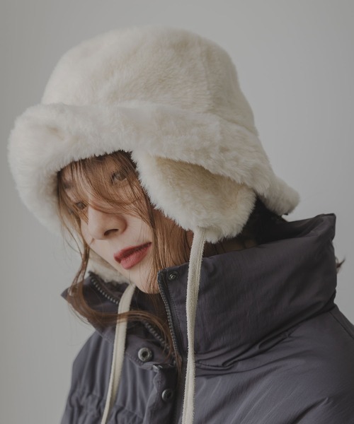 rectangle（レクタングル）の「イヤマフファーバケットハット（ハット・レディース・ブラック/アイボリー/モカ・FREE）」の2枚目の写真