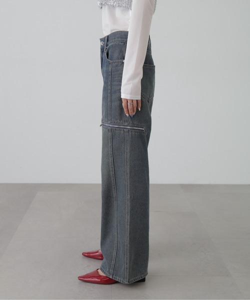 FREE'S MART(フリーズマート)の「ローライズパネルカットデニム(デニムパンツ・レディース・ケミカルウォッシュ/ブルー系その他・SMALL/MEDIUM)」の12枚目の写真