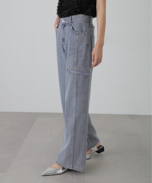FREE'S MART(フリーズマート)の「ローライズパネルカットデニム(デニムパンツ・レディース・ケミカルウォッシュ/ブルー系その他・SMALL/MEDIUM)」の21枚目の写真