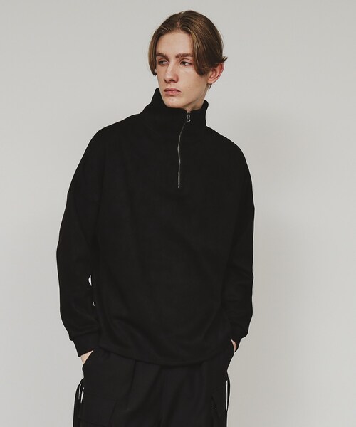 tk.TAKEO KIKUCHI（ティーケータケオキクチ）の「スエード調プチドルマンハーフジップカットソー（Tシャツ/カットソー・メンズ・チャコールグレー/ブルー/ライトグレー/ベージュ/ライトパープル/ネイビー/ブラック/モスグリーン・01/02/03）」の2枚目の写真