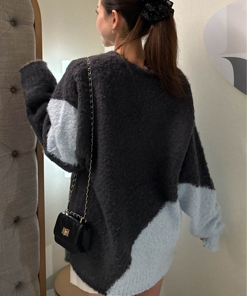Per sist ence(パーシエンス)の「ブークレー3G起毛加工インターシャVネックプルオーバー(ニット/セーター・レディース・ブラック/チャコールグレー/ベージュ・FREE)」の8枚目の写真