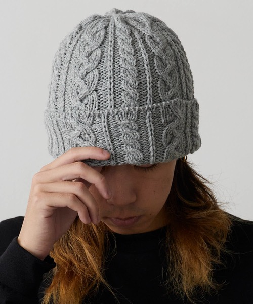 人気のハイランド2000 ニット帽 Bob Cap グレー ハイランド2000 ニットキャップ アルパカ ブリティッシュウール ミックス ボブキャップ アウトサイドラベル 英国製 高品質 ウール 保温機能 冬  クリスマス 誕生日 プレゼント ギフト 贈り物 フリーサイズ 5色 カラー キャメル ダークグリーン ネイビー ライトグレー ブラック