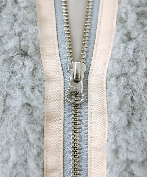 somari imagination(ソマリ イマジネーション)の「『フェイクファーブルゾン』(ブルゾン・レディース・アイボリー/グレイッシュブルー・FREE)」の4枚目の写真