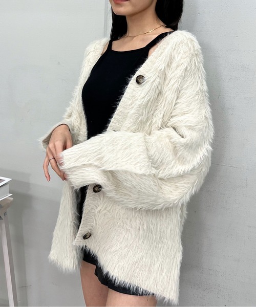 &soiree(アンドソワレ)の「【&soiree】モヘアライクシャギーニットカーディガン(CP)(カーディガン/ボレロ・レディース・チャコール/グリーン/グレー/ブラック/アイボリー・FREE)」の6枚目の写真