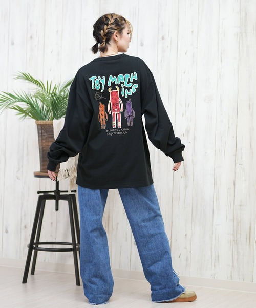 TOY MACHINE(トイ マシーン)の「【ムラサキスポーツ限定】TOY MACHINE/トイマシーン ロンT/長袖ティシャツ オーバーサイズ バックプリント MTMPFLT9(Tシャツ/カットソー・レディース・ブラック/ホワイト・M/L)」の11枚目の写真