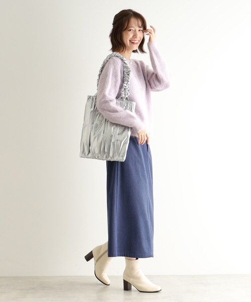 LAURA ASHLEY(ローラアシュレイ)の「【リバーシブル/持ち手長さ調節可/A4収納可】カームスデン ポピー柄 トートバッグ(トートバッグ・レディース・ゴールド/シルバー・00)」の5枚目の写真