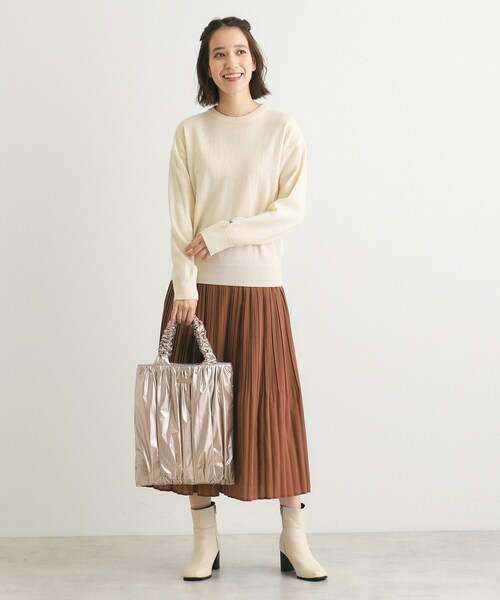 LAURA ASHLEY(ローラアシュレイ)の「【リバーシブル/持ち手長さ調節可/A4収納可】カームスデン ポピー柄 トートバッグ(トートバッグ・レディース・ゴールド/シルバー・00)」の8枚目の写真