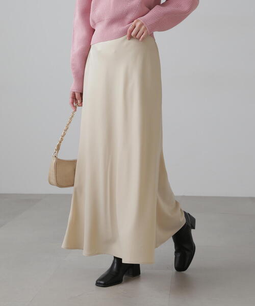 FREE'S MART（フリーズマート）の「【3サイズ展開XS-M】サテンフレアスカート【低身長サイズ有】（スカート・レディース・イエロー/ベージュ/ブラック/ピンク・X-SMALL/MEDIUM/SMALL）」の5枚目の写真