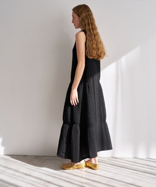 LANVIN en Bleu(ランバンオンブルー)の「ジャガードニットフレアワンピース(ワンピース・レディース・ブラック/オフホワイト/ライトカーキ/オレンジ・38/36)」の16枚目の写真