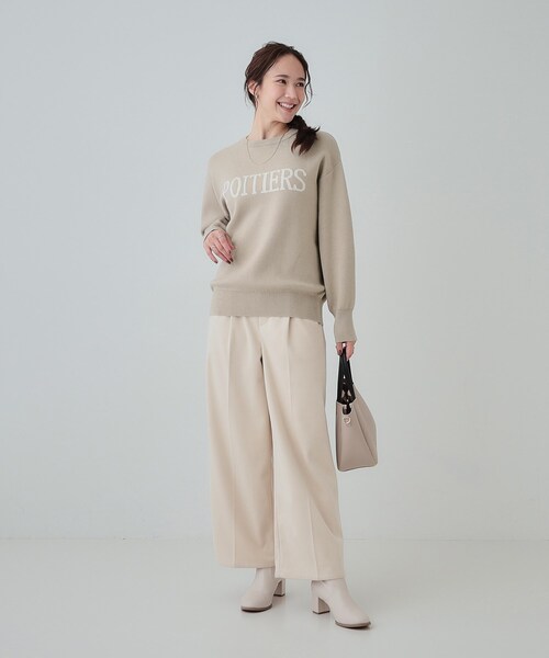 SHOO・LA・RUE（シューラルー）の「【洗える/ちくちくしにくい/静電気軽減】スウェットライク ロゴニット（ニット/セーター・レディース・グレー/ライトベージュ/ブラック/グリーン系・01/04/03/02）」の15枚目の写真