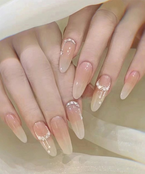 Doux Belle（ドゥーベル）の「簡単にネイルチップ ハンドネイルチップ ストーンネイル（ネイルシール/ネイルチップ・レディース・H/A/F/E/D/C/G/B/J/I・FREE）」の9枚目の写真