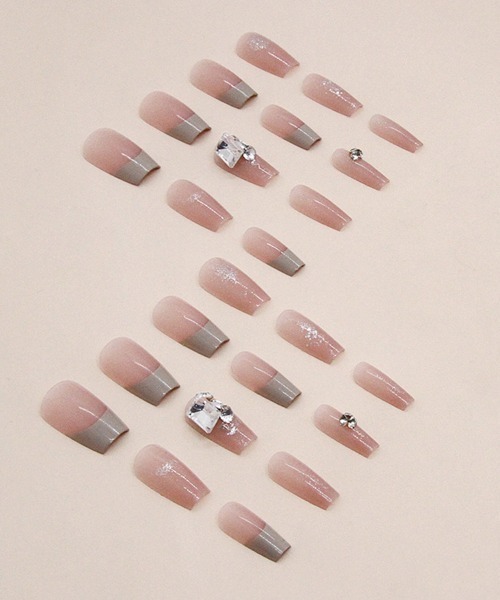Doux Belle（ドゥーベル）の「簡単にネイルチップ ハンドネイルチップ ストーンネイル（ネイルシール/ネイルチップ・レディース・H/A/F/E/D/C/G/B/J/I・FREE）」の22枚目の写真