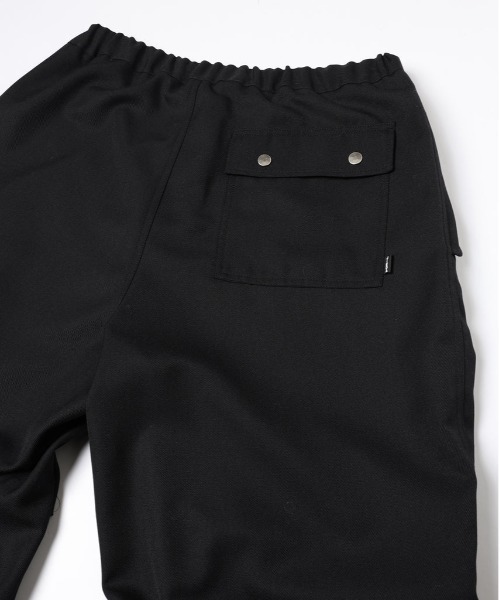 JIEDA(ジエダ)の「LOOSE PARACHUTE PANTS(カーゴパンツ・メンズ・ブラック/グレー・1)」の13枚目の写真