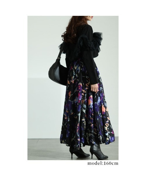 Sawa a la mode（サワアラモード）の「スプラッシュ柄フレアスカート（スカート・レディース・パープル・FREE）」の17枚目の写真