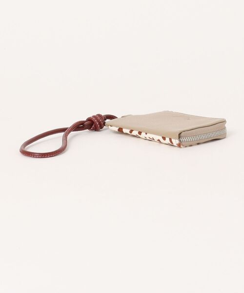Actually（アクチュアリー）の「ストラップ付き 本革マルチケース アニマル（カードケース・レディース・その他1/その他2・フリー）」の10枚目の写真