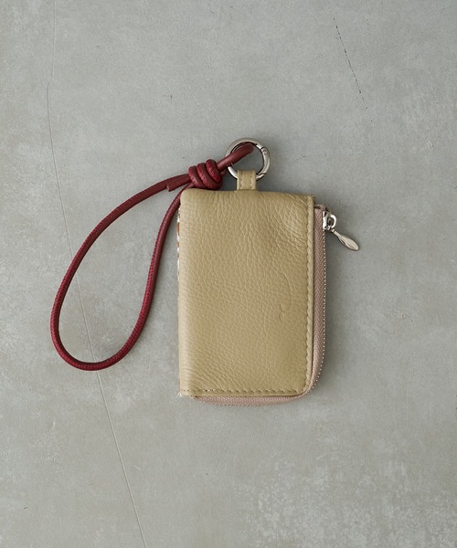 Actually（アクチュアリー）の「ストラップ付き 本革マルチケース アニマル（カードケース・レディース・その他1/その他2・フリー）」の7枚目の写真