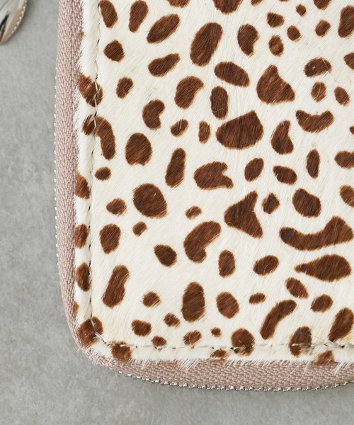 Actually（アクチュアリー）の「ストラップ付き 本革マルチケース アニマル（カードケース・レディース・その他1/その他2・フリー）」の8枚目の写真