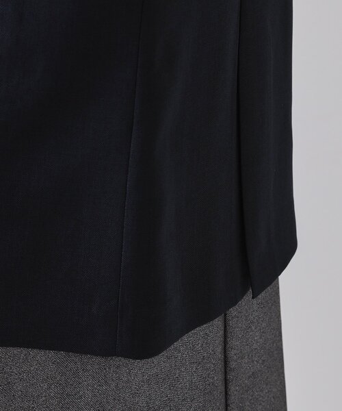 OPAQUE.CLIP(オペークドットクリップ)の「金ボタンダブルテーラードジャケット【洗える】(テーラードジャケット・レディース・ライトベージュ/ネイビー・36/38/40/42)」の8枚目の写真