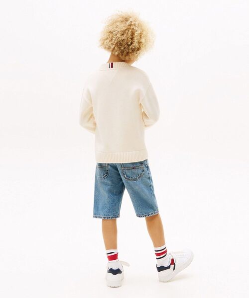 TOMMY HILFIGER(トミーヒルフィガー)の「BOYS フラッグセーター(ニット/セーター・キッズ・ホワイト・130cm/140cm/150cm/160cm)」の4枚目の写真